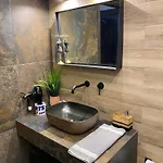 ισογειο επιπλωμενο διαμερισμα Apartmán