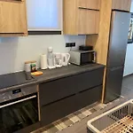 ισογειο επιπλωμενο διαμερισμα Apartmán