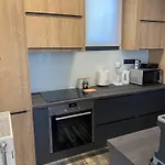 ισογειο επιπλωμενο διαμερισμα Apartmán