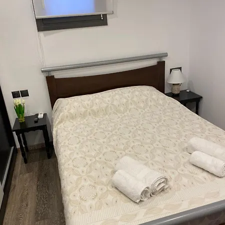 Ισογειο Επιπλωμενο Διαμερισμα *