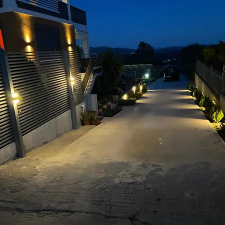 Apartament ισογειο επιπλωμενο διαμερισμα