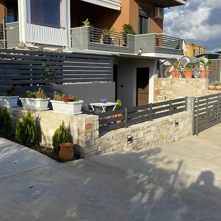 Ισογειο Επιπλωμενο Διαμερισμα