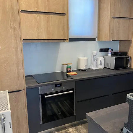 ισογειο επιπλωμενο διαμερισμα Apartament