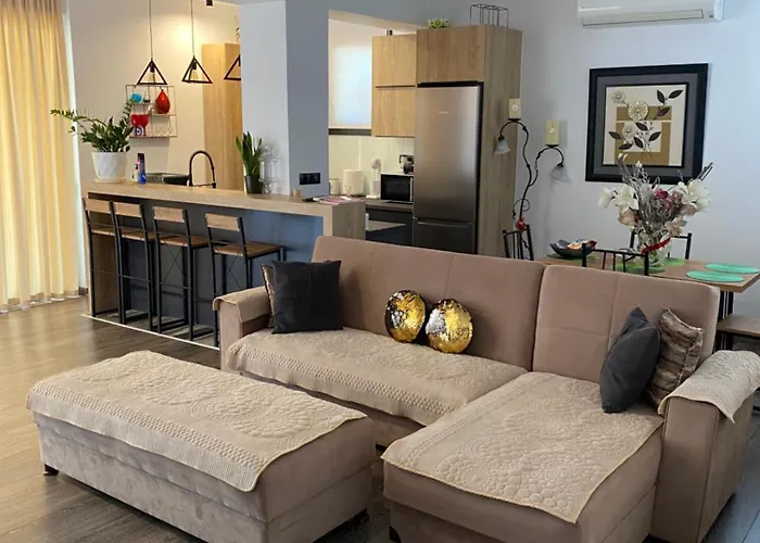 ισογειο επιπλωμενο διαμερισμα *