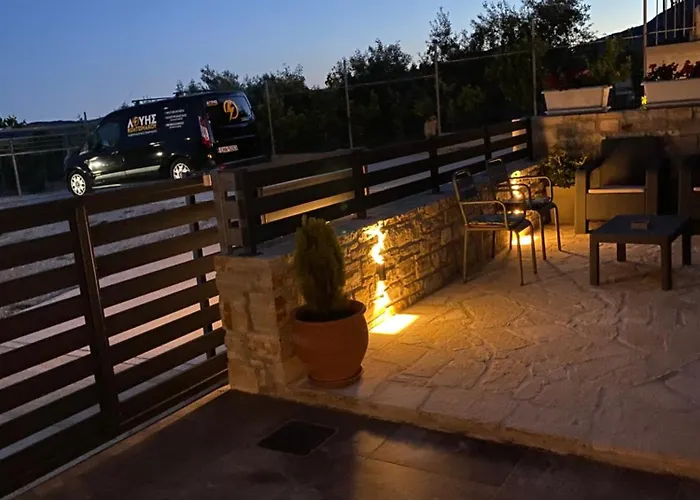 ισογειο επιπλωμενο διαμερισμα Appartement