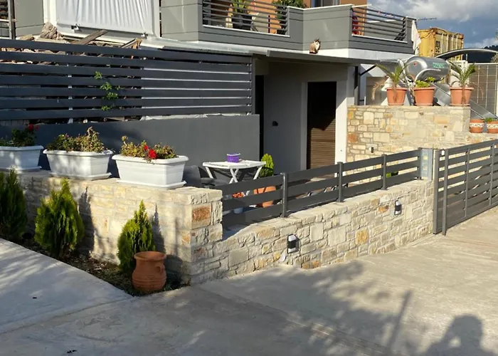 ισογειο επιπλωμενο διαμερισμα