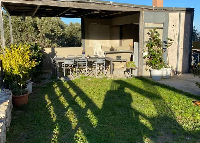 ισογειο επιπλωμενο διαμερισμα * Dirrevmata