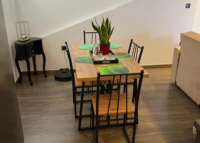 ισογειο επιπλωμενο διαμερισμα Appartement *